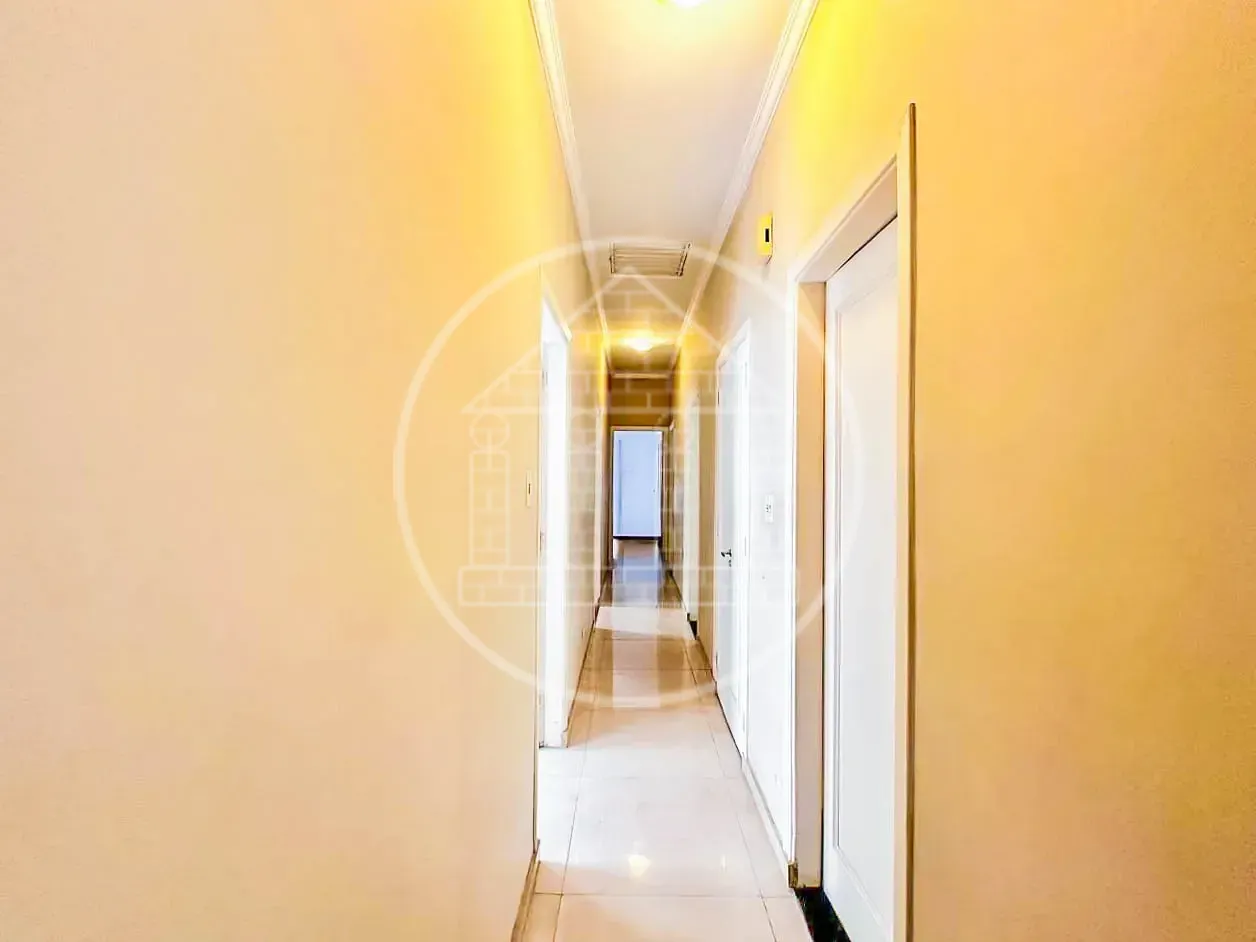 Casa, 3 quartos, 240 m² - Foto 13