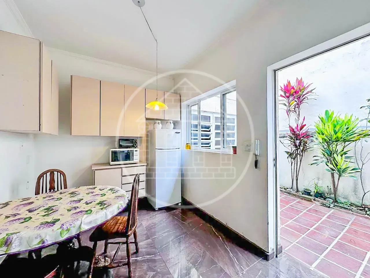 Casa, 3 quartos, 240 m² - Foto 10
