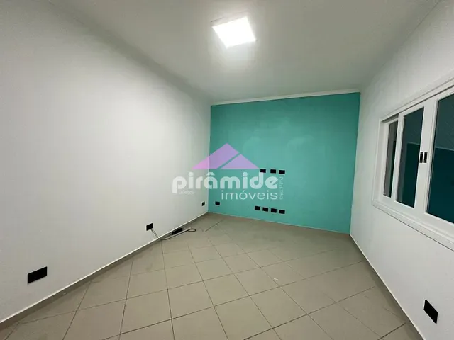 Casa com 303m² 4 quartos e 4 banheiros, à venda, no bairro Urbanova em São José dos Campos