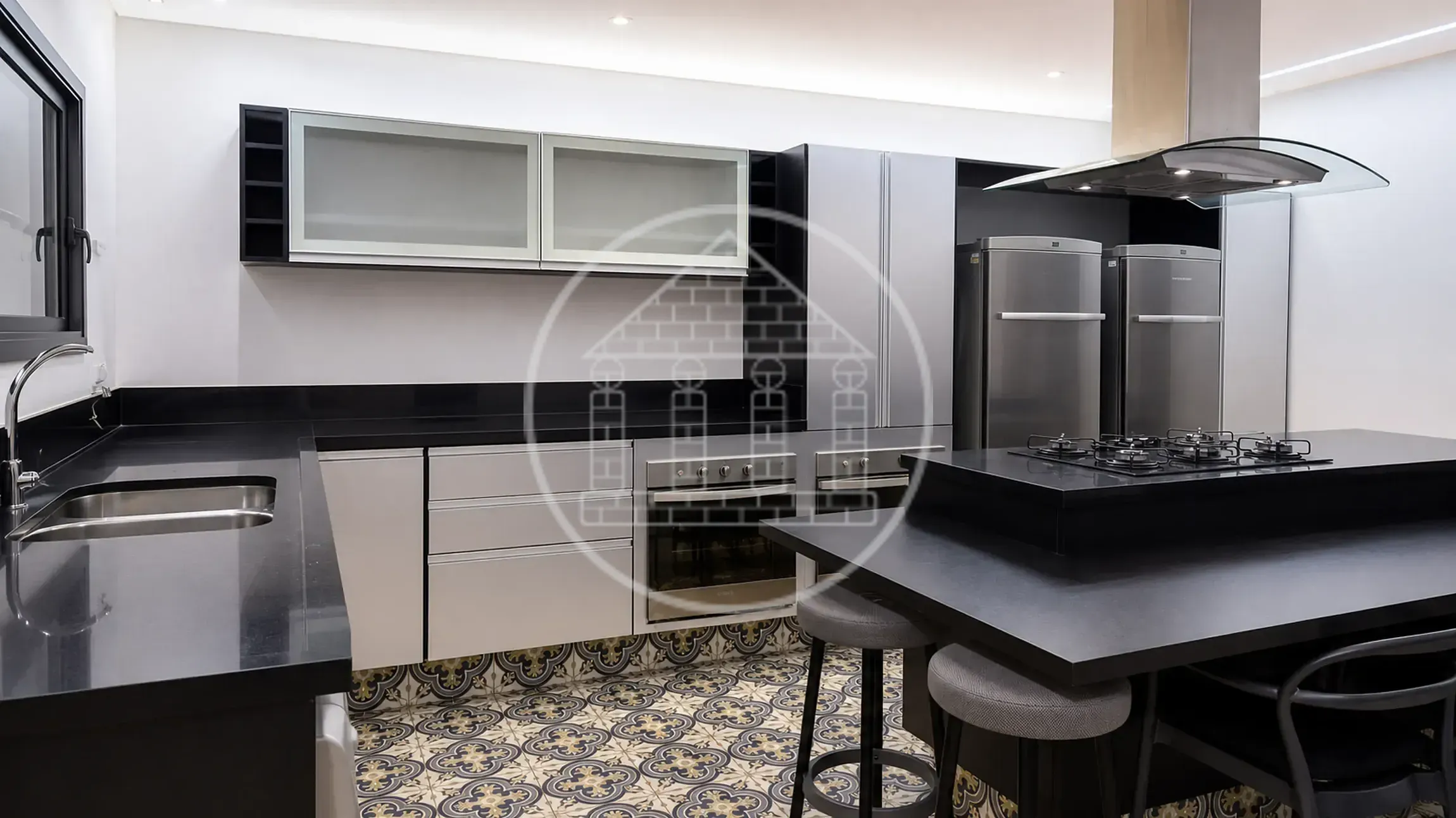 Casa, 3 quartos, 280 m² - Foto 2