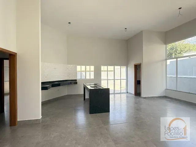 Casa com 367m² 3 quartos e 2 banheiros, à venda, no bairro Retiro das Fontes em Atibaia