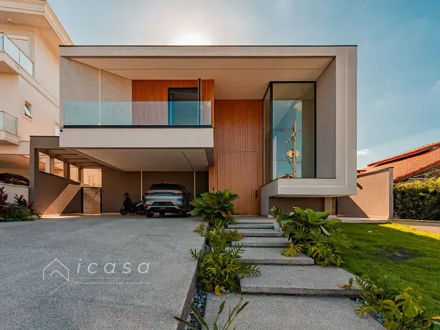 Casa com 668m² 5 quartos e 6 banheiros, à venda, no bairro Jardim do Golf I em Jandira