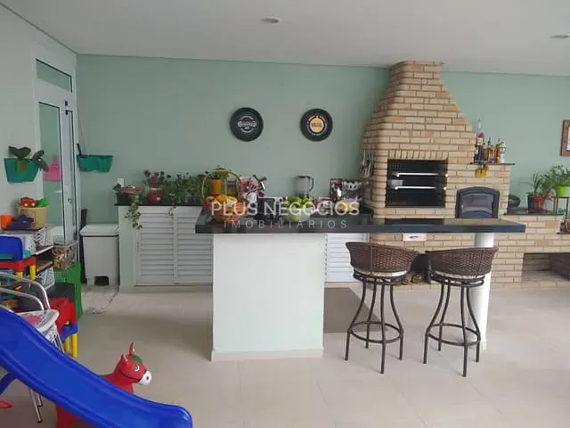 Casa 4 quartos e 6 banheiros, à venda ou para alugar, no bairro Parque Campolim em Sorocaba