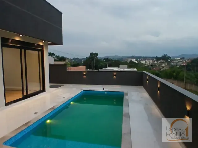 Casa com 360m² 3 quartos e 4 banheiros, à venda, no bairro Parque Imperador em Bragança Paulista