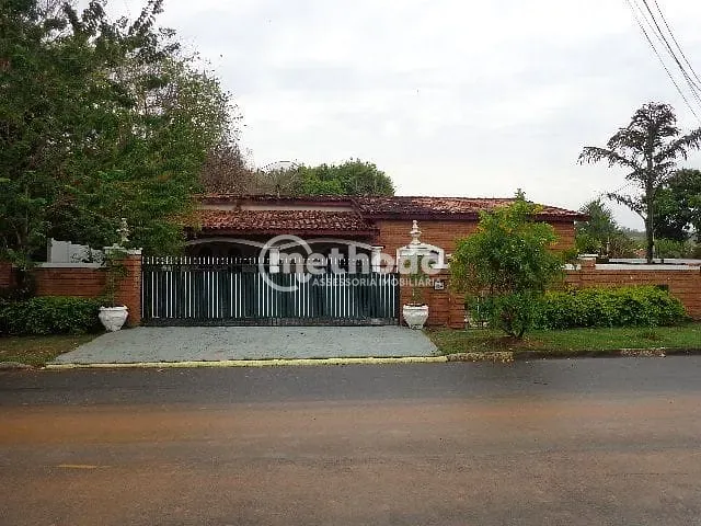 Casa com 974m² 3 quartos e 2 banheiros, à venda, no bairro Jardim Conceição (Sousas) em Campinas
