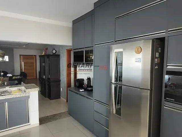 Casa com 341m² 3 quartos e 4 banheiros, à venda, no bairro Jardim Residencial Alto de Itaici em Indaiatuba