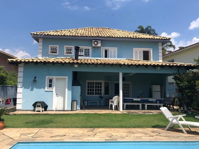 Casa com 532m² 4 quartos e 3 banheiros, à venda, no bairro Alphaville em Santana de Parnaíba