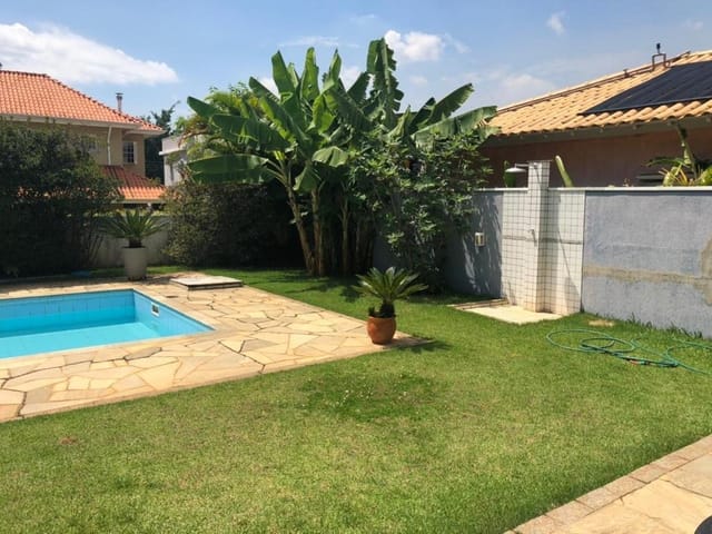 Casa com 532m² 4 quartos e 3 banheiros, à venda, no bairro Alphaville em Santana de Parnaíba