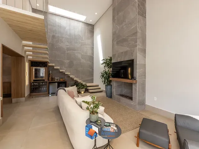 Casa com 319m² 4 quartos e 4 banheiros, à venda, no bairro Planalto Paulista em São Paulo