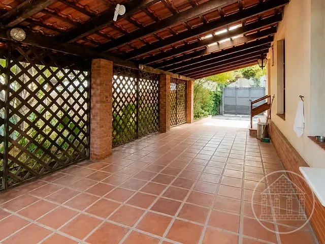 Casa com 569m², à venda, no bairro Interlagos em São Paulo