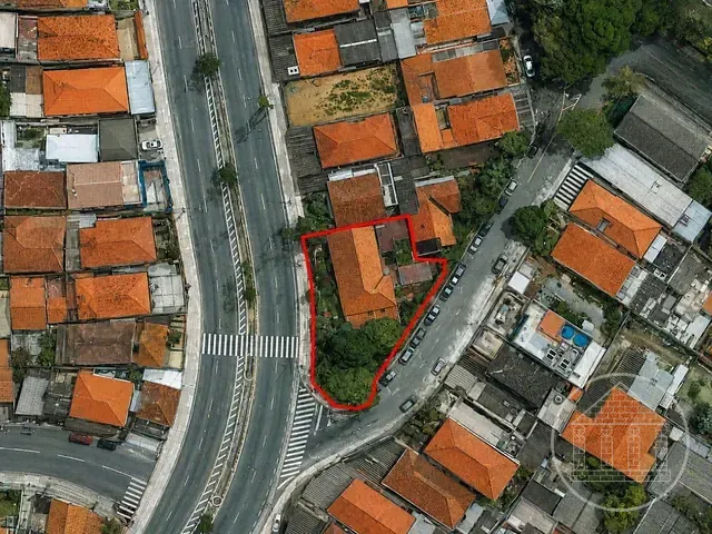 Casa com 569m², à venda, no bairro Interlagos em São Paulo