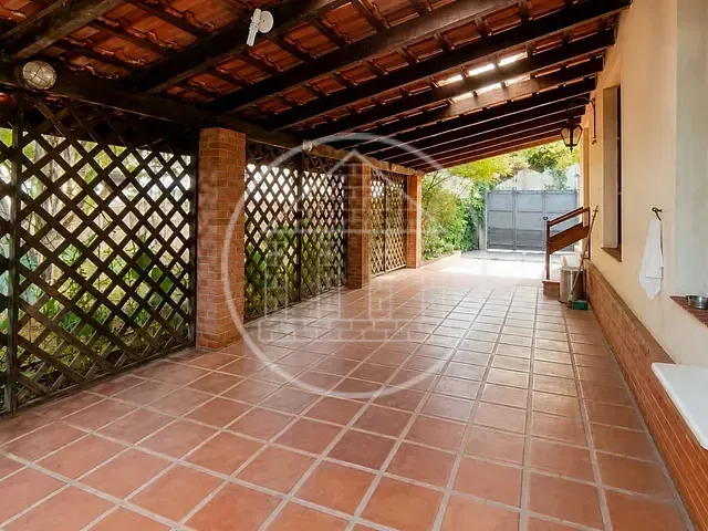 Casa com 569m², à venda, no bairro Interlagos em São Paulo