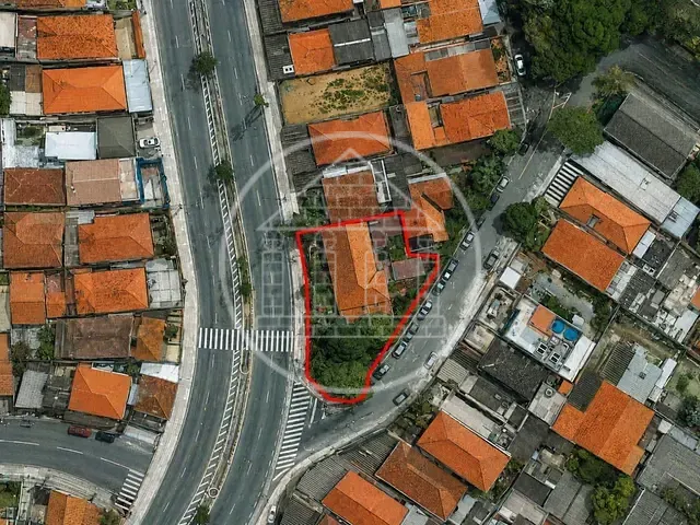 Casa com 569m², à venda, no bairro Interlagos em São Paulo