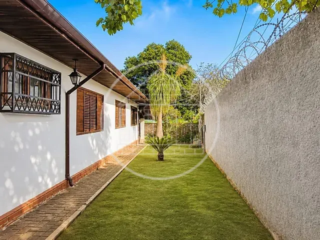 Casa com 569m², à venda, no bairro Interlagos em São Paulo