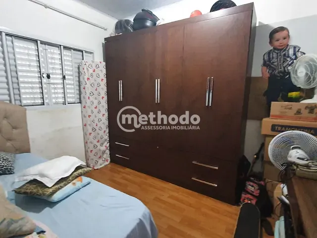 Casa com 450m² 3 quartos e 1 banheiro, à venda, no bairro Vila Industrial em Campinas