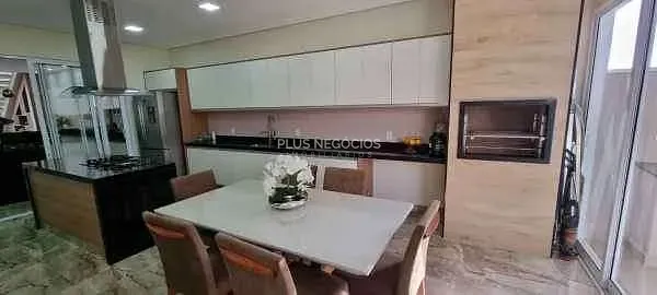 Casa, 3 quartos, 250 m² - Foto 12