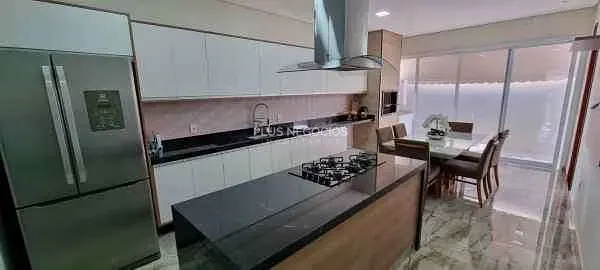 Casa, 3 quartos, 250 m² - Foto 8