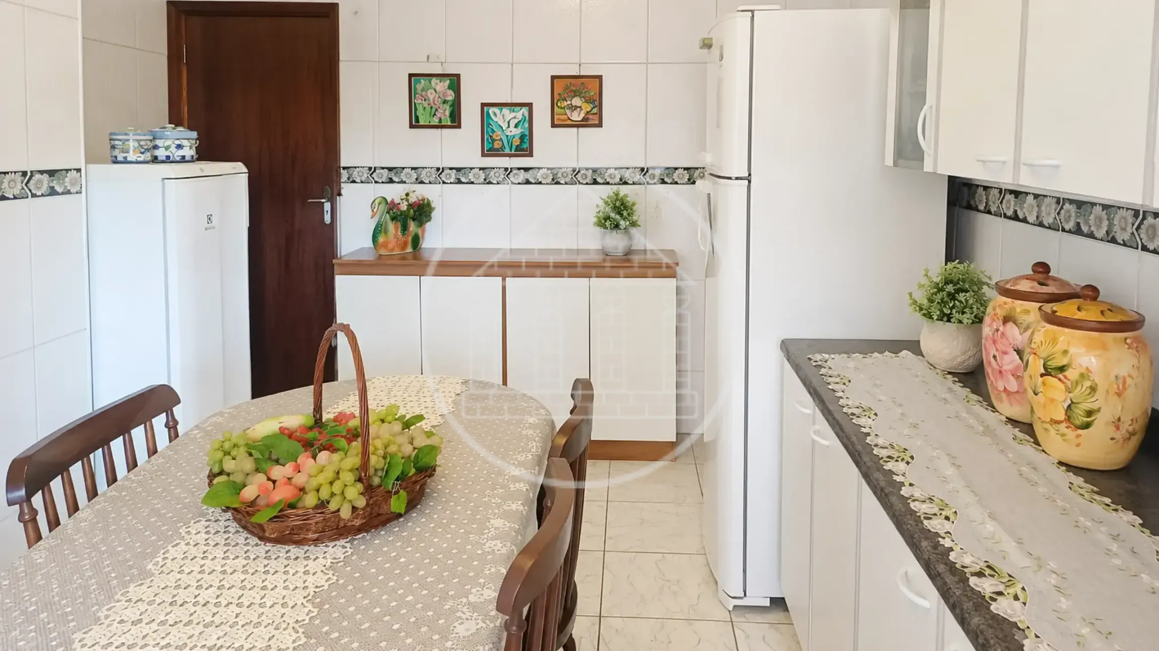 Casa, 4 quartos, 242 m² - Foto 9