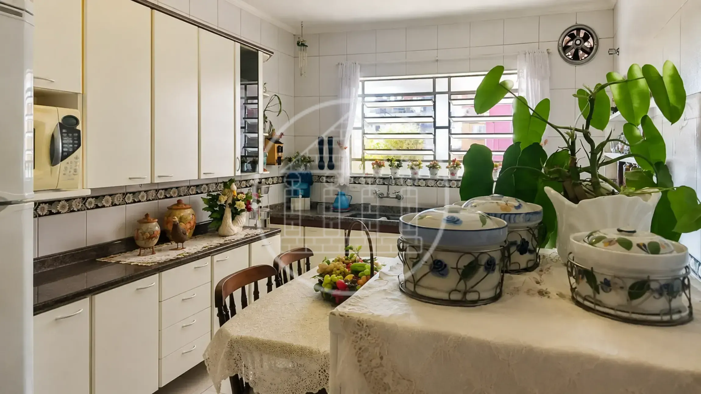 Casa, 4 quartos, 242 m² - Foto 10