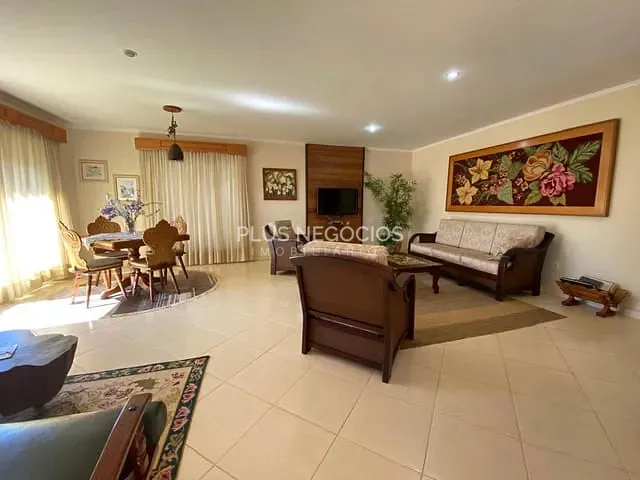 Casa com 1000m² 3 quartos e 2 banheiros, à venda, no bairro Parque Reserva Fazenda Imperial em Sorocaba