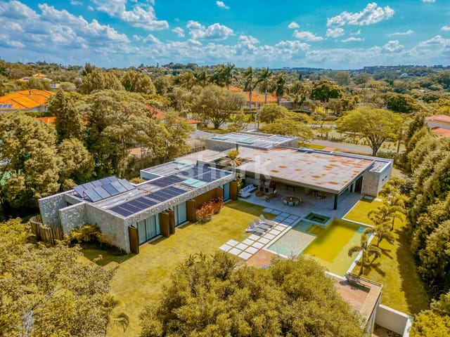 Casa com 3000m² 6 quartos e 8 banheiros, à venda, no bairro Condomínio Terras de São José em Itu