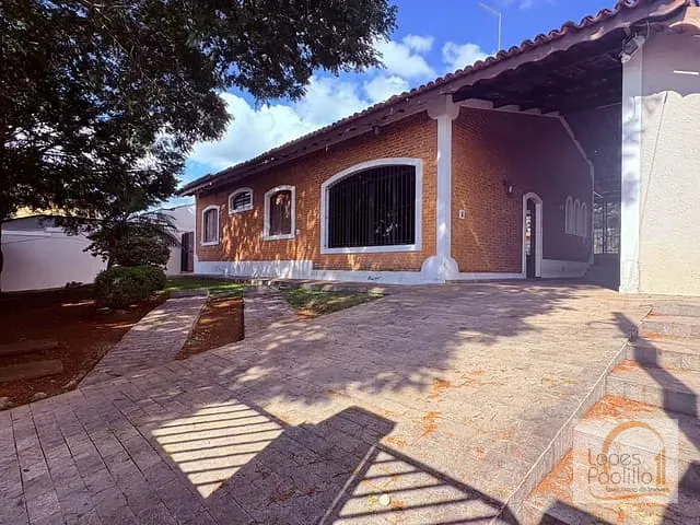 Casa com 1000m² 3 quartos e 2 banheiros, à venda, no bairro Vila Giglio em Atibaia