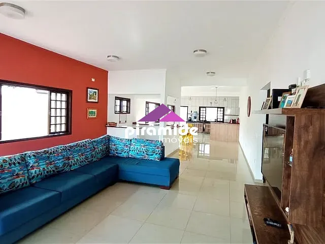 Casa com 493m² 3 quartos e 3 banheiros, à venda, no bairro Jardim das Gaivotas em Caraguatatuba