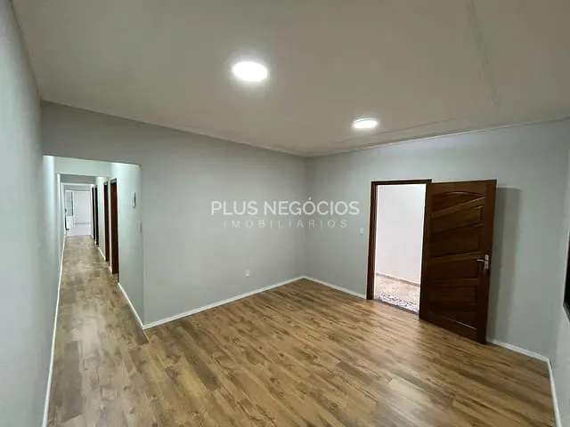 Casa com 150m² 3 quartos e 2 banheiros, à venda, no bairro Parque Jataí em Votorantim
