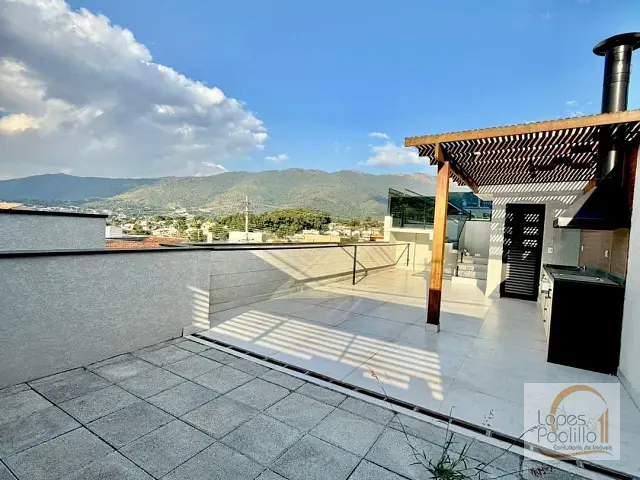 Casa com 180m² 3 quartos e 4 banheiros, para alugar, no bairro Jardim Maristela em Atibaia