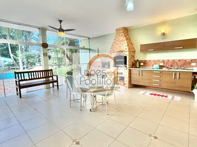 Casa com 800m² 3 quartos e 3 banheiros, para alugar, no bairro Guaxinduva em Atibaia