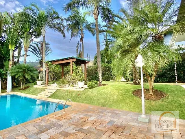 Casa com 800m² 3 quartos e 3 banheiros, para alugar, no bairro Guaxinduva em Atibaia