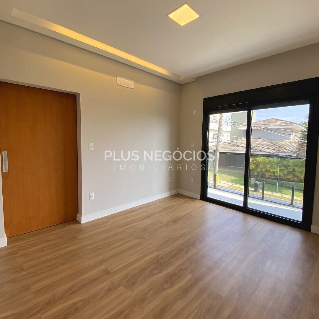 Casa à venda e aluguel com 3 quartos, 310m² - Foto 5