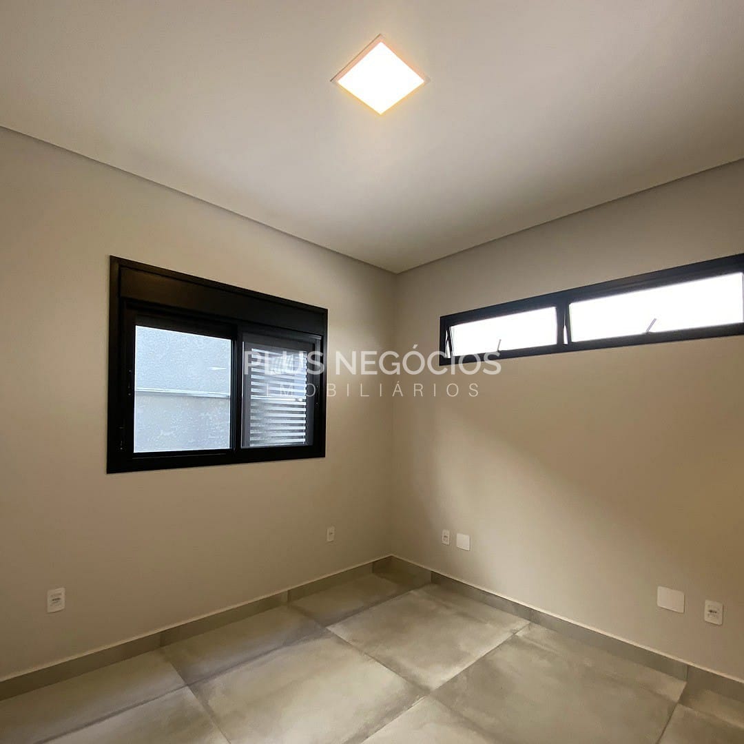 Casa à venda e aluguel com 3 quartos, 310m² - Foto 10