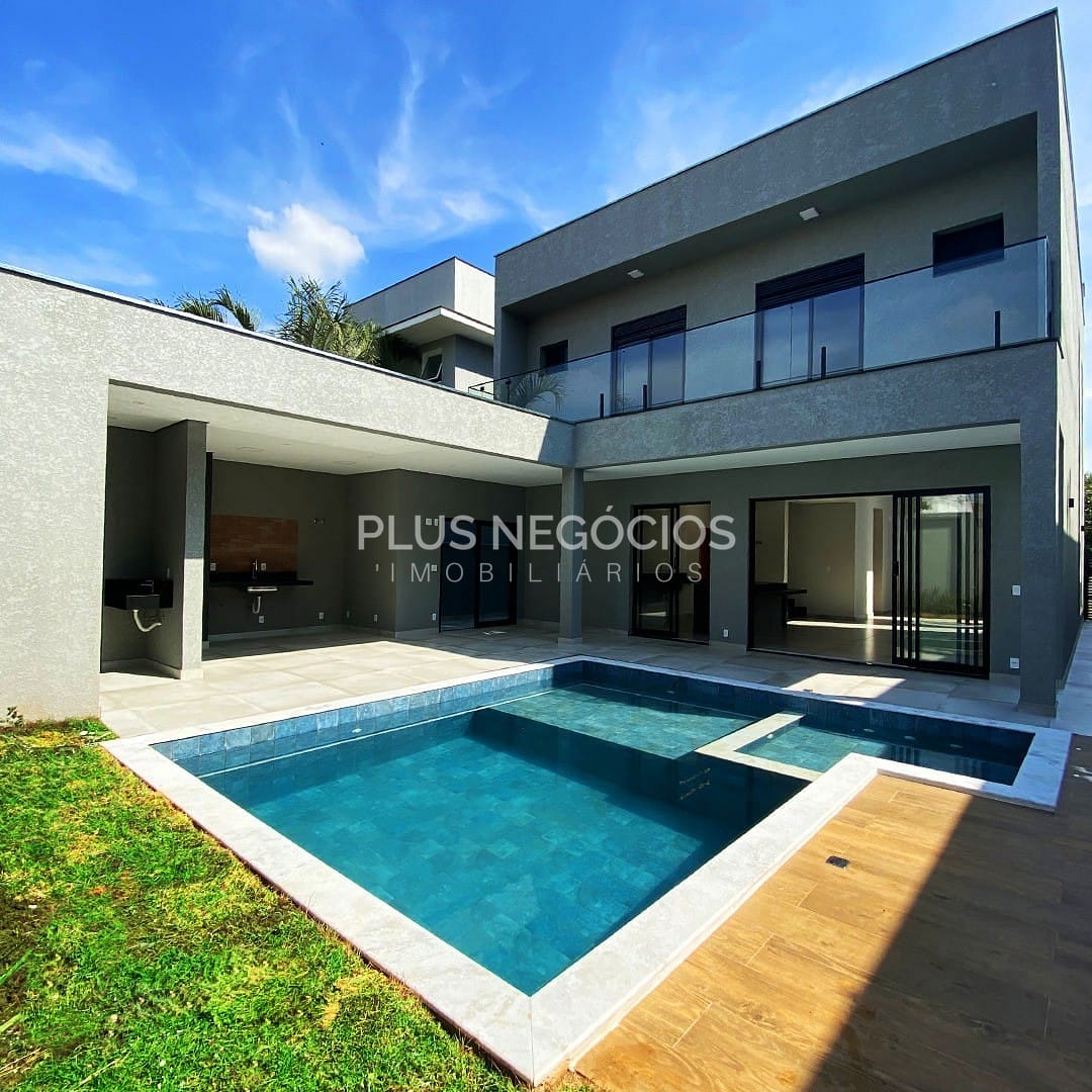 Casa à venda e aluguel com 3 quartos, 310m² - Foto 1