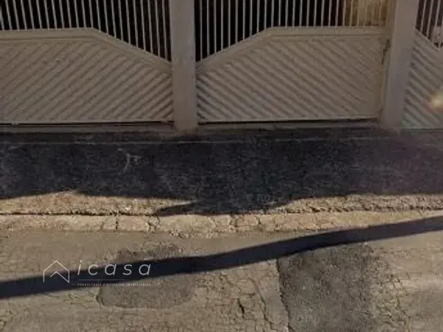 Casa com 200m² 3 quartos e 2 banheiros, à venda, no bairro Jardim Aeroporto em Poços de Caldas
