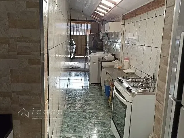 Casa com 200m² 3 quartos e 2 banheiros, à venda, no bairro Jardim Aeroporto em Poços de Caldas