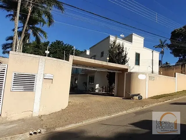 Casa com 210m² 3 quartos e 3 banheiros, à venda, no bairro Vila Petrópolis em Atibaia