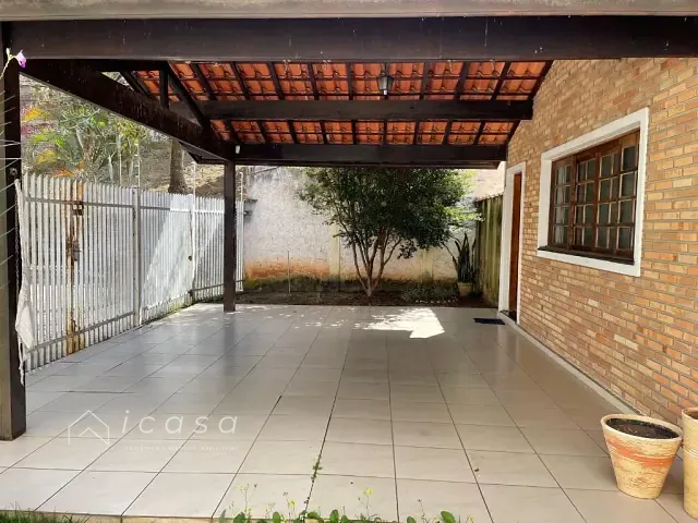 Casa com 350m² 3 quartos e 2 banheiros, à venda, no bairro Vila Resende em Caçapava