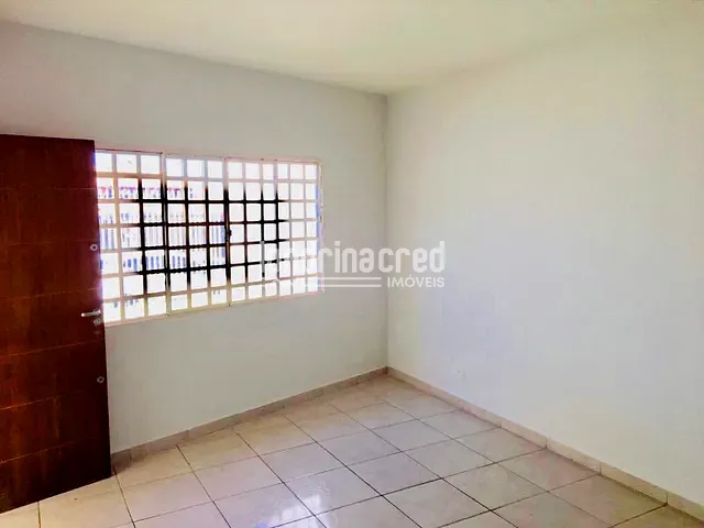 Casa com 125m² 2 quartos e 1 banheiro, à venda, no bairro Belo Horizonte em Londrina