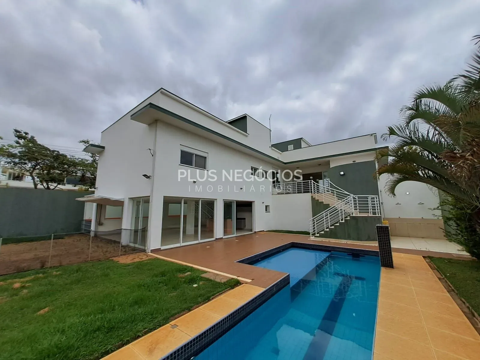 Casa, 4 quartos, 422 m² - Foto 1