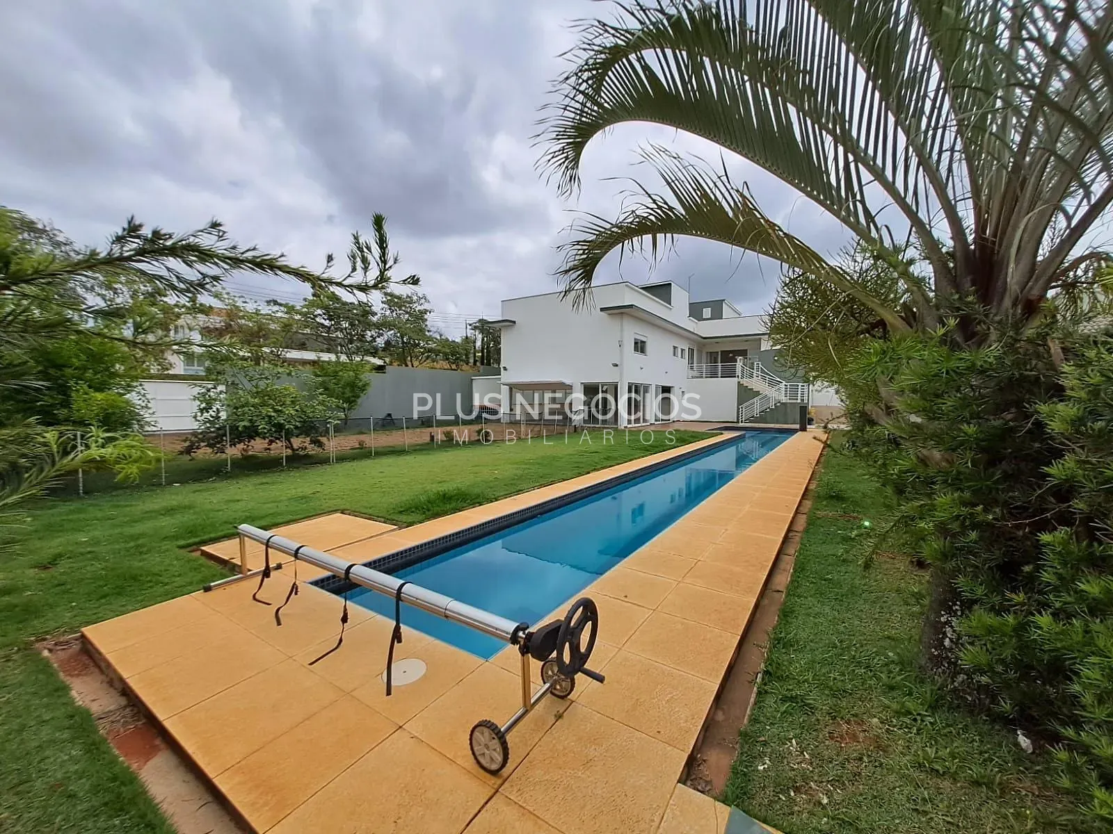 Casa, 4 quartos, 422 m² - Foto 2