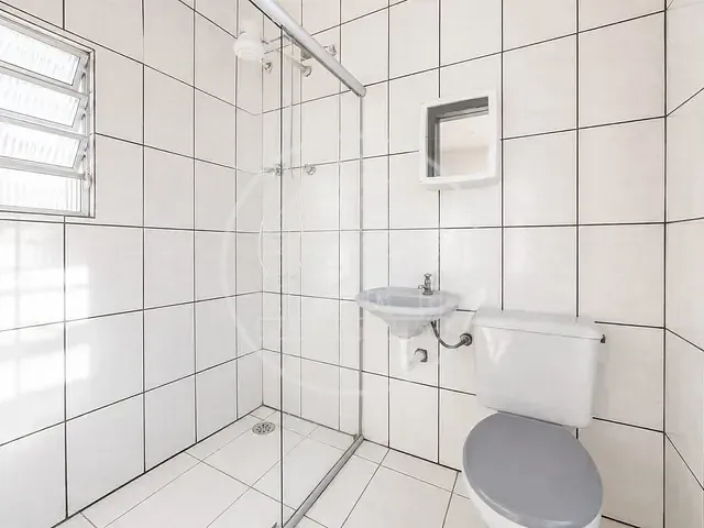Casa com 70m² 2 quartos e 2 banheiros, para alugar, no bairro Rio Bonito em São Paulo