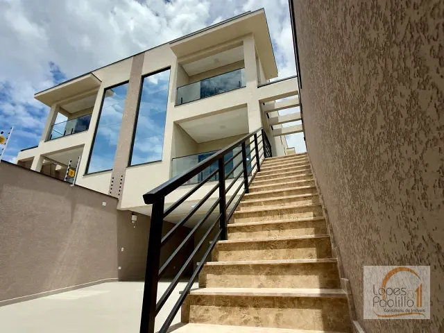 Casa com 179m² 3 quartos e 5 banheiros, à venda, no bairro Jardim do Lago em Atibaia