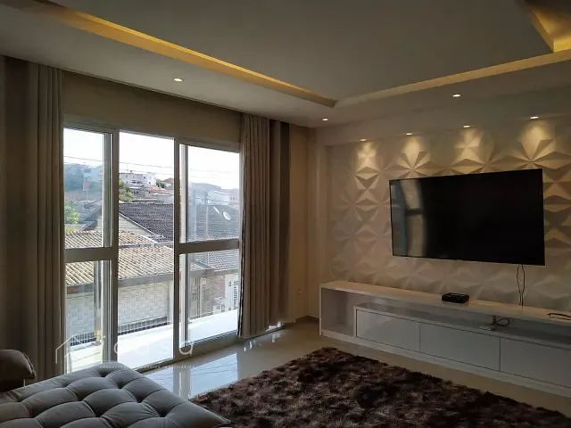 Casa com 162m² 2 quartos e 2 banheiros, à venda, no bairro Jardim dos Bandeirantes em São José dos Campos