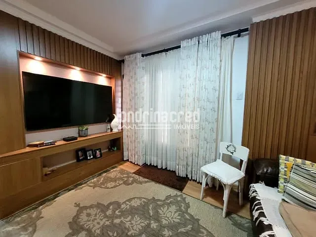 Casa com 309m² 4 quartos e 3 banheiros, à venda, no bairro Bandeirantes em Londrina