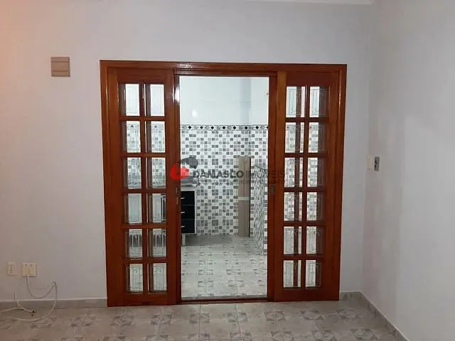 Casa 1 quarto e 1 banheiro, para alugar, no bairro Jardim Sao Caetano em São Caetano do Sul