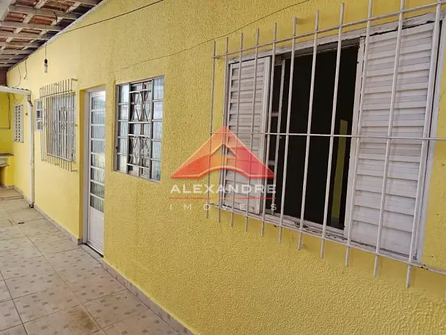 Casa com 300m² 2 quartos e 1 banheiro, para alugar, no bairro Jardim Ismênia em São José dos Campos
