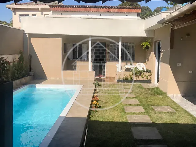 Casa com 250m² 3 quartos e 3 banheiros, à venda, no bairro Jardim dos Lagos em São Paulo