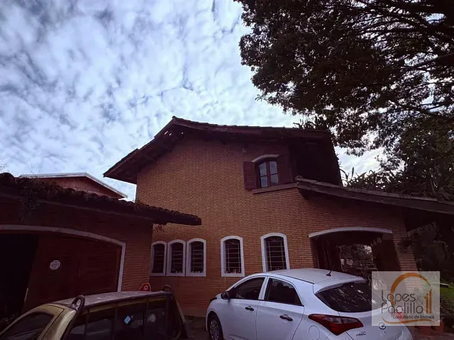 Casa com 1455m² 4 quartos e 5 banheiros, à venda, no bairro Retiro das Fontes em Atibaia