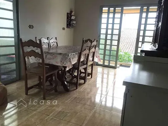 Casa com 250m² 3 quartos e 2 banheiros, à venda, no bairro Bosque dos Eucaliptos em São José dos Campos